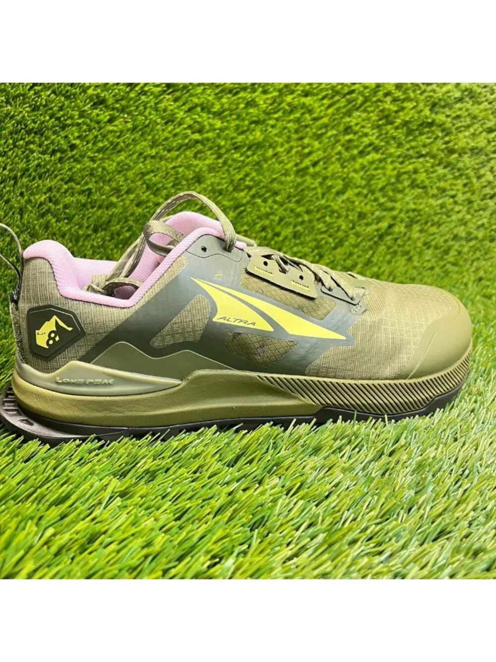 Altra Lone Peak 8 Womens Size 8.5 Green Trail Running Hiking Shoes Sneakers